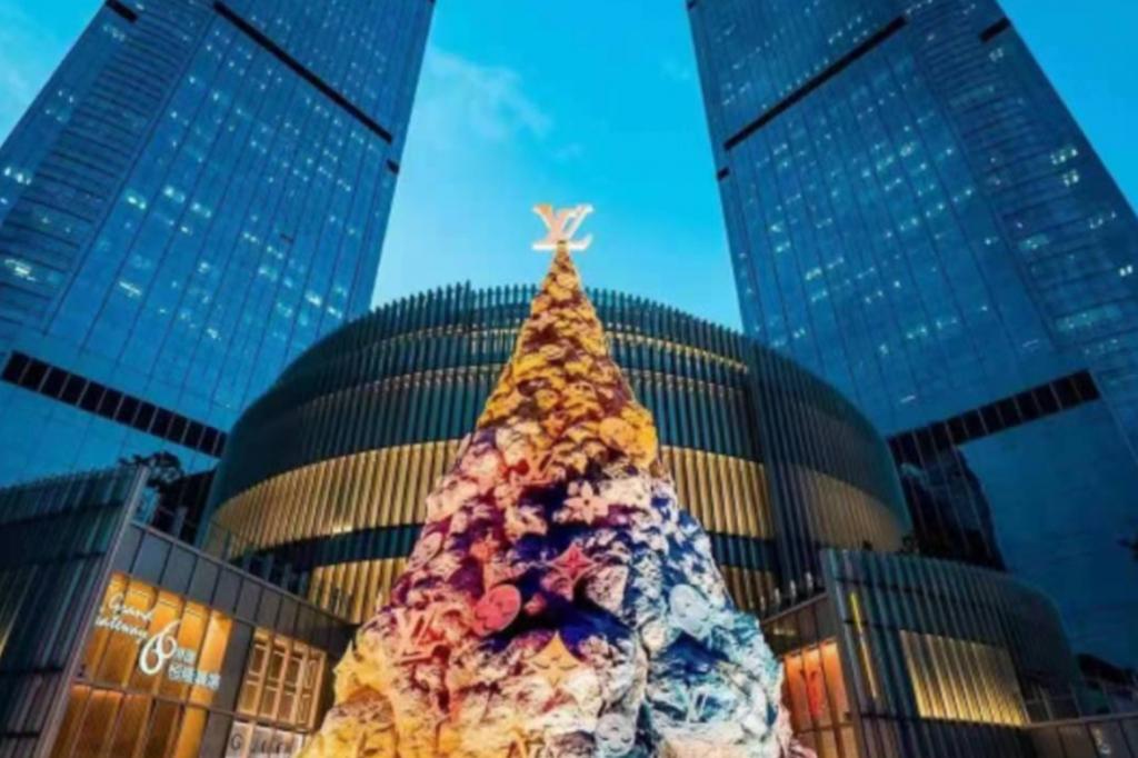 上海顶尖商业中心圣诞季亮灯仪式形式参考
