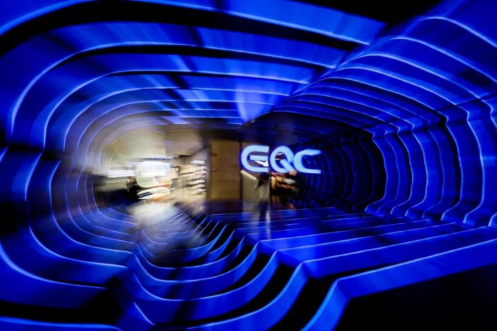 梅赛德斯-奔驰EQC明日世界展区